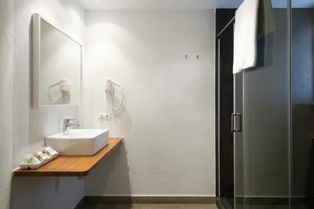 Horta D'En Rahola - Adults Only Hotel Cadaques Bagian luar foto